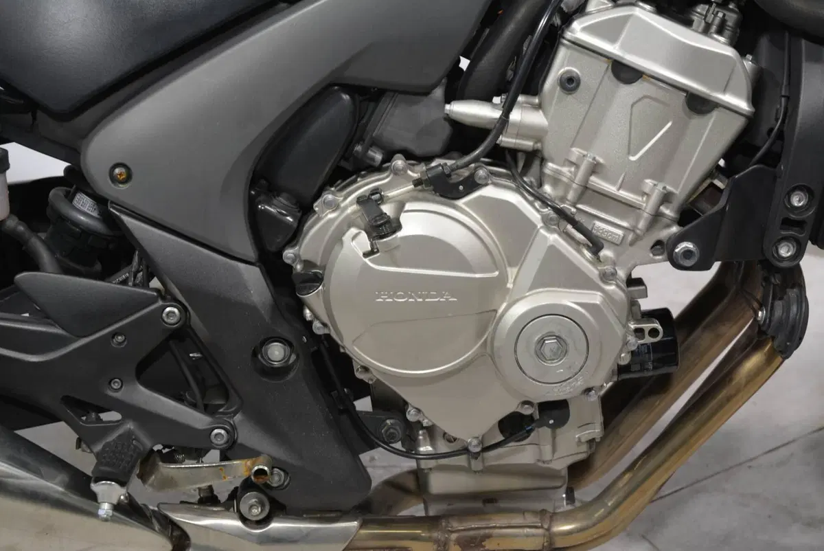 Honda CBF 600 N (2005- 11) (4)