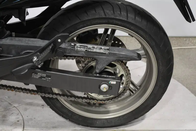 Honda CBF 600 N (2005- 11) (8)