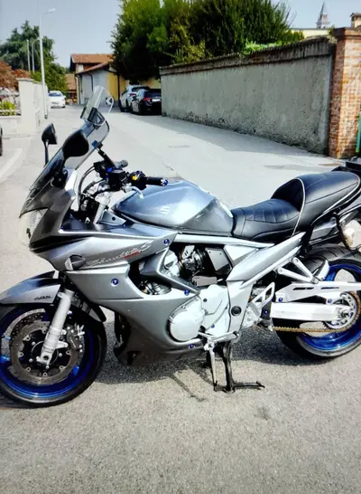Suzuki GSF 1250 Bandit S Traveller (2006 - 11) usata