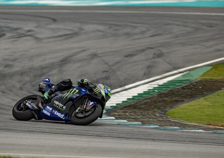 Yamaha in pista a Misano per dei test, sulla M1 Quartararo e Rins
