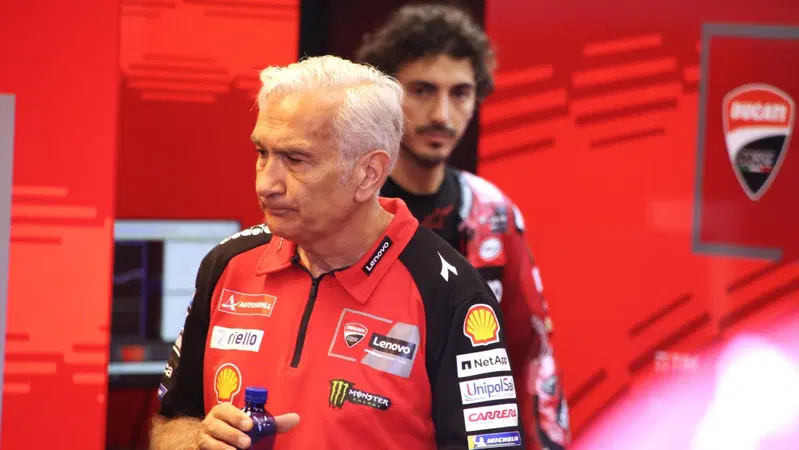 MotoGP 2025. Pecco Bagnaia pu&ograve; tornare alla GP24? Davide Tardozzi risponde in modo leggermente diverso da Michele Pirro: "S&igrave;, ma..."
