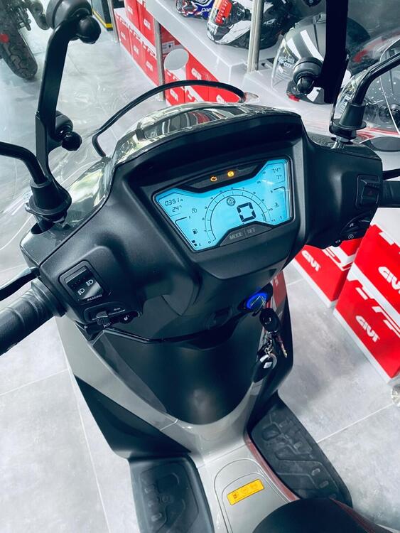 Morbidelli SC125LX (2024 - 25) (5)