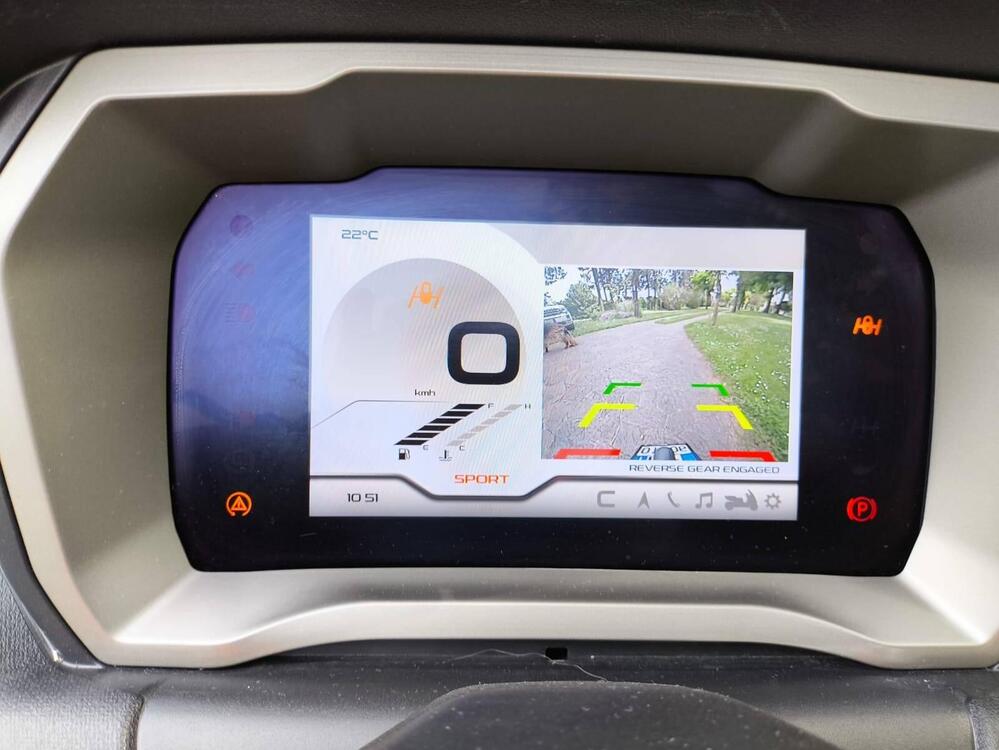 Piaggio MP3 530 Hpe Exclusive (2025) (2)