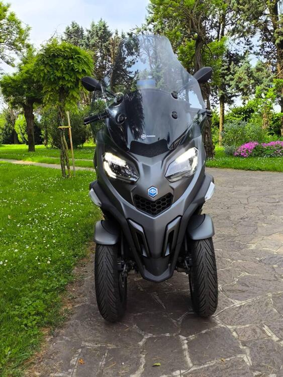Piaggio MP3 530 Hpe Exclusive (2025) (5)