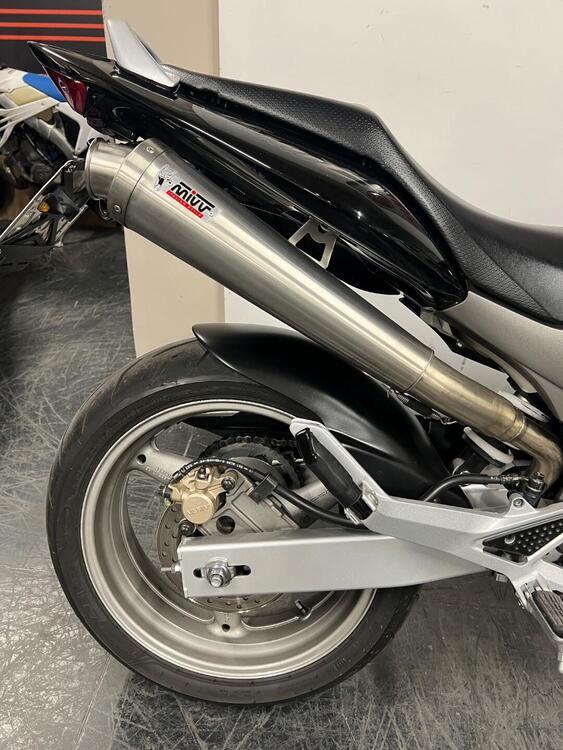 Honda Hornet 600 (2005 - 06) (5)