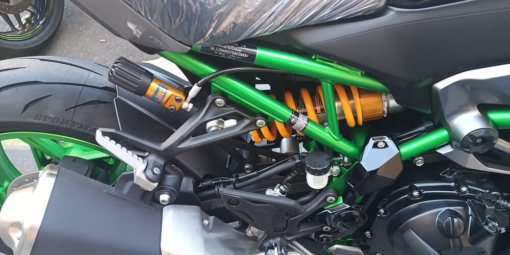 Kawasaki Z 900 SE (2025 - 26) (4)