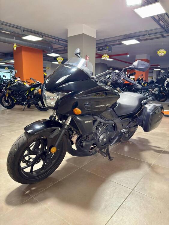 Honda CTX 700 ABS DCT (2014 - 16) (3)