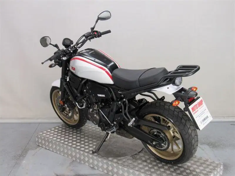Yamaha XSR 700 XTribute (2021) (6)