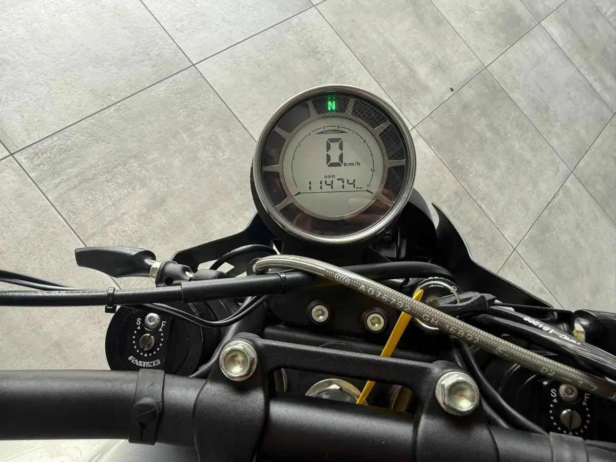 Swm Gran Milano Outlaw 500 (2018 - 20) (17)