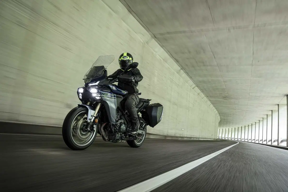 Yamaha Tracer 9 GT+: test, pro e contro [VIDEO E GALLERY] (4)