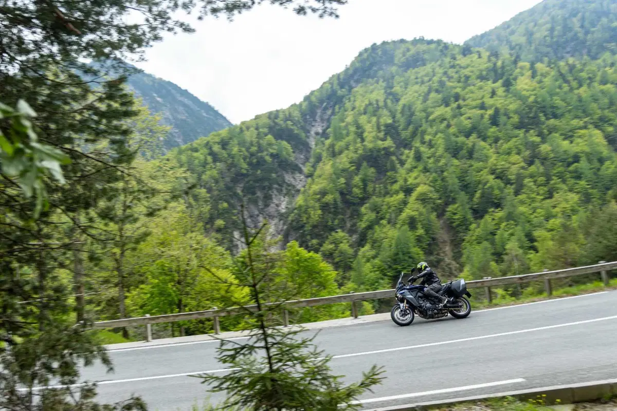 Yamaha Tracer 9 GT+: test, pro e contro [VIDEO E GALLERY] (7)