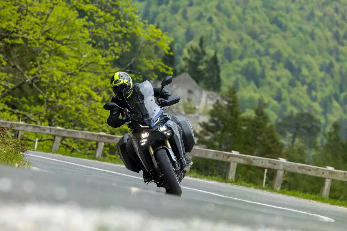 Yamaha Tracer 9 GT+: test, pro e contro [VIDEO E GALLERY] (8)