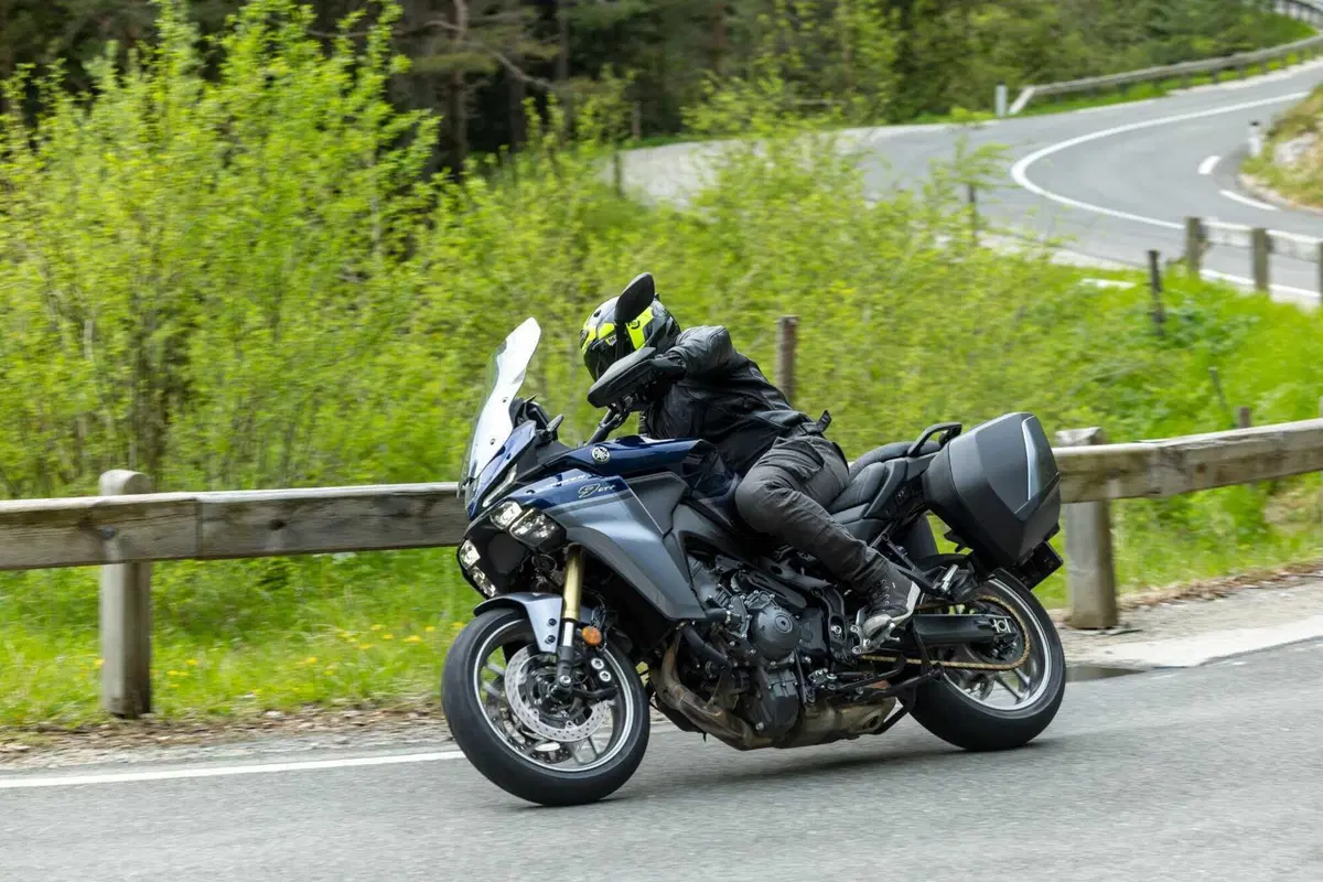 Yamaha Tracer 9 GT+: test, pro e contro [VIDEO E GALLERY] (11)