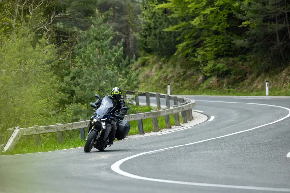 Yamaha Tracer 9 GT+: test, pro e contro [VIDEO E GALLERY] (13)