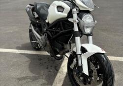 Ducati Monster 696 Plus (2007 - 14) usata