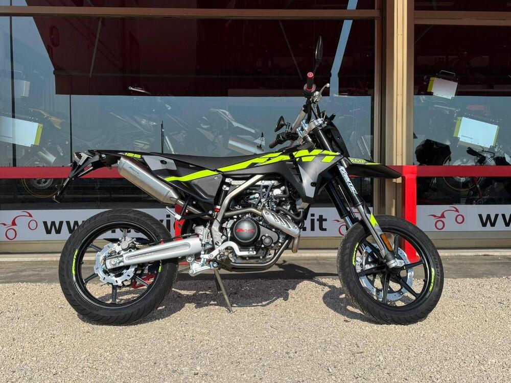 Fantic Motor XMF 125 Performance (2025) (3)