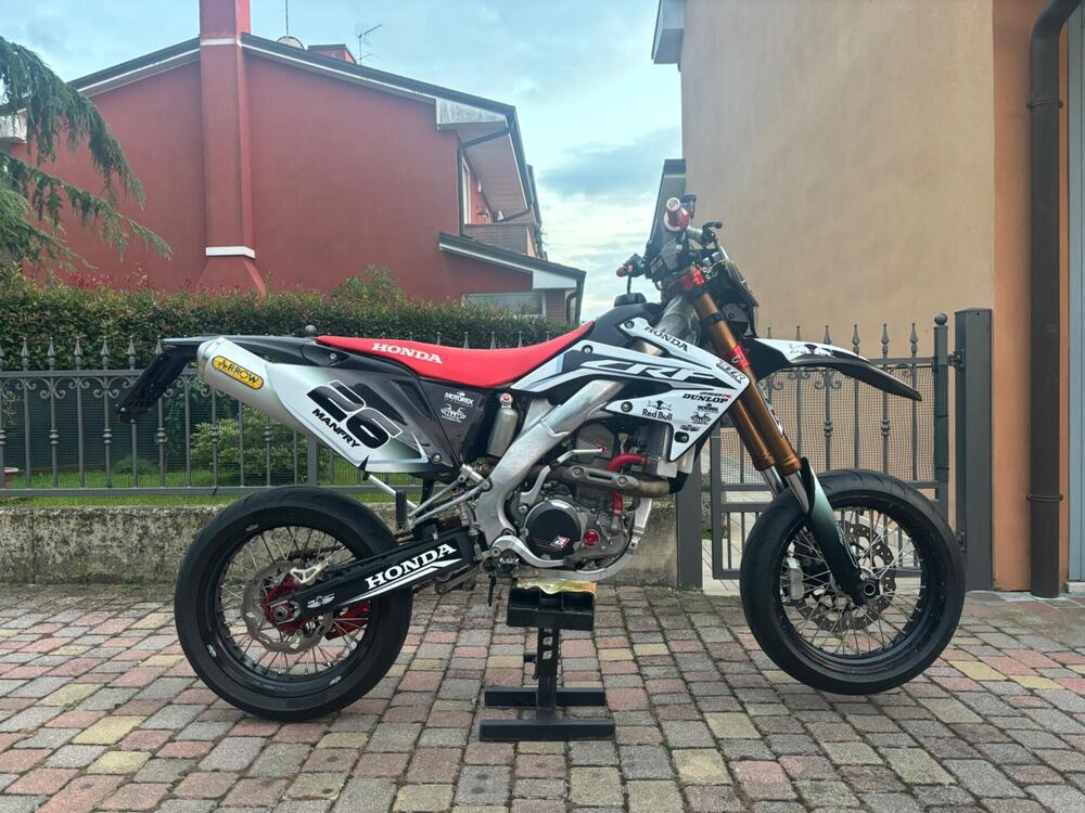Honda CRF 250 R (2009) (3)