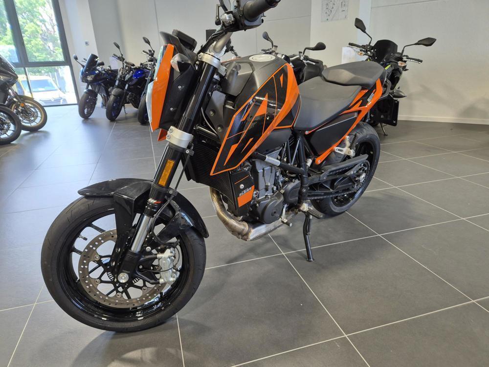 KTM 690 Duke R (2016 -17) (2)