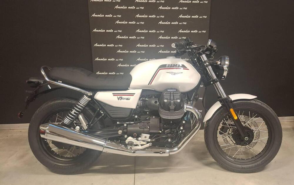 Moto Guzzi V7 Special (2025)