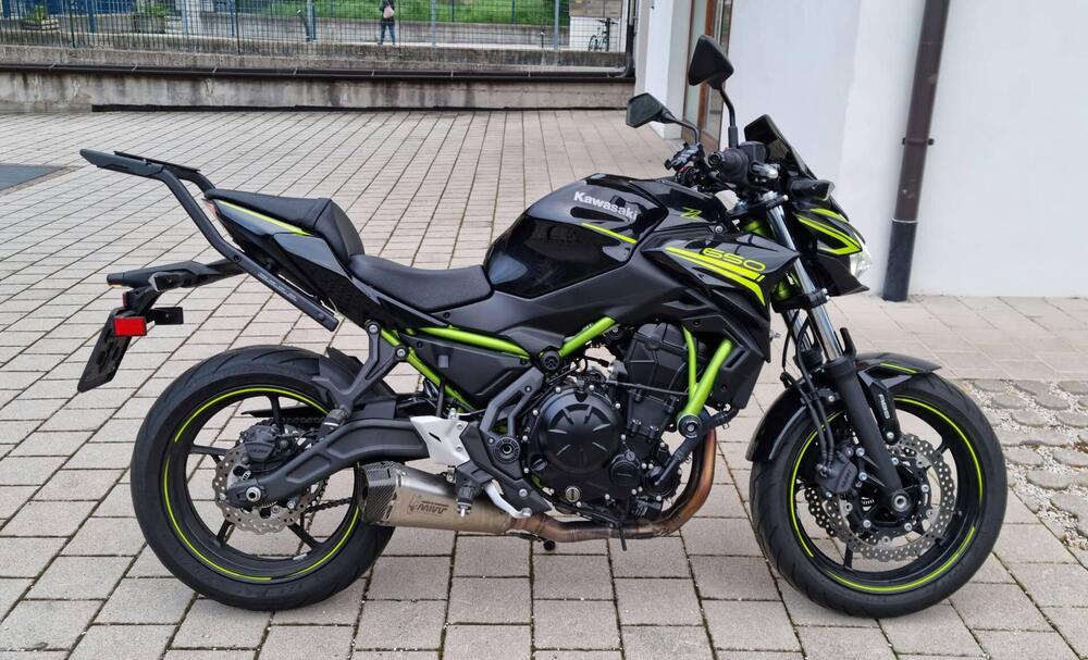 Kawasaki Z 650 (2020) (2)