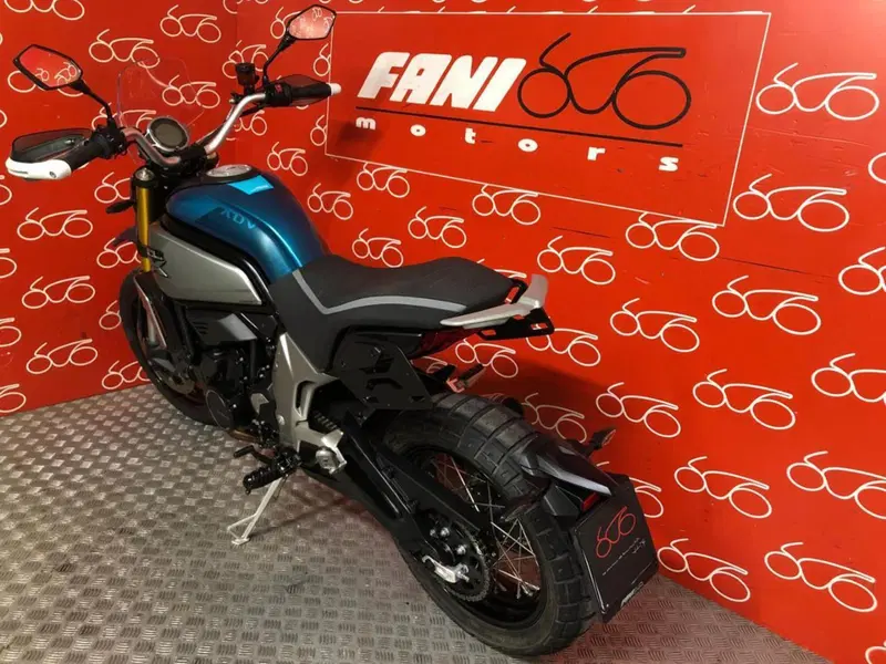 CFMOTO 700CL-X Adventure (2023 - 26) (4)