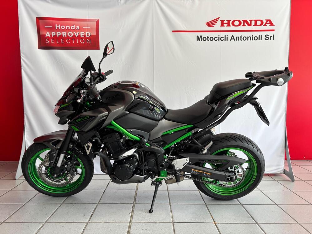 Kawasaki Z 900 (2021 - 24) (2)
