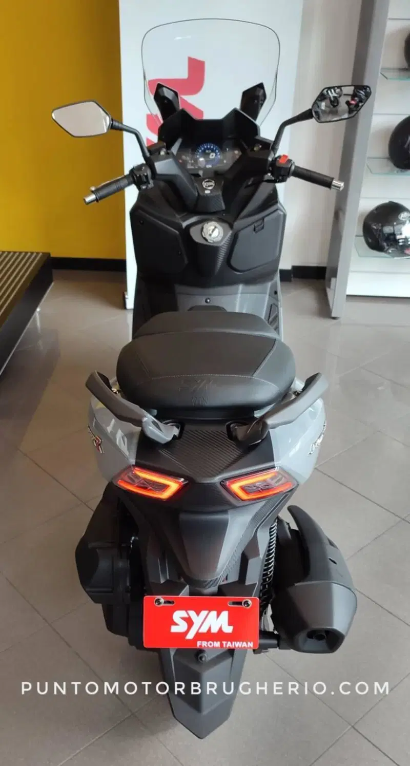 Sym Joymax 300 Z (2025 - 26) (5)