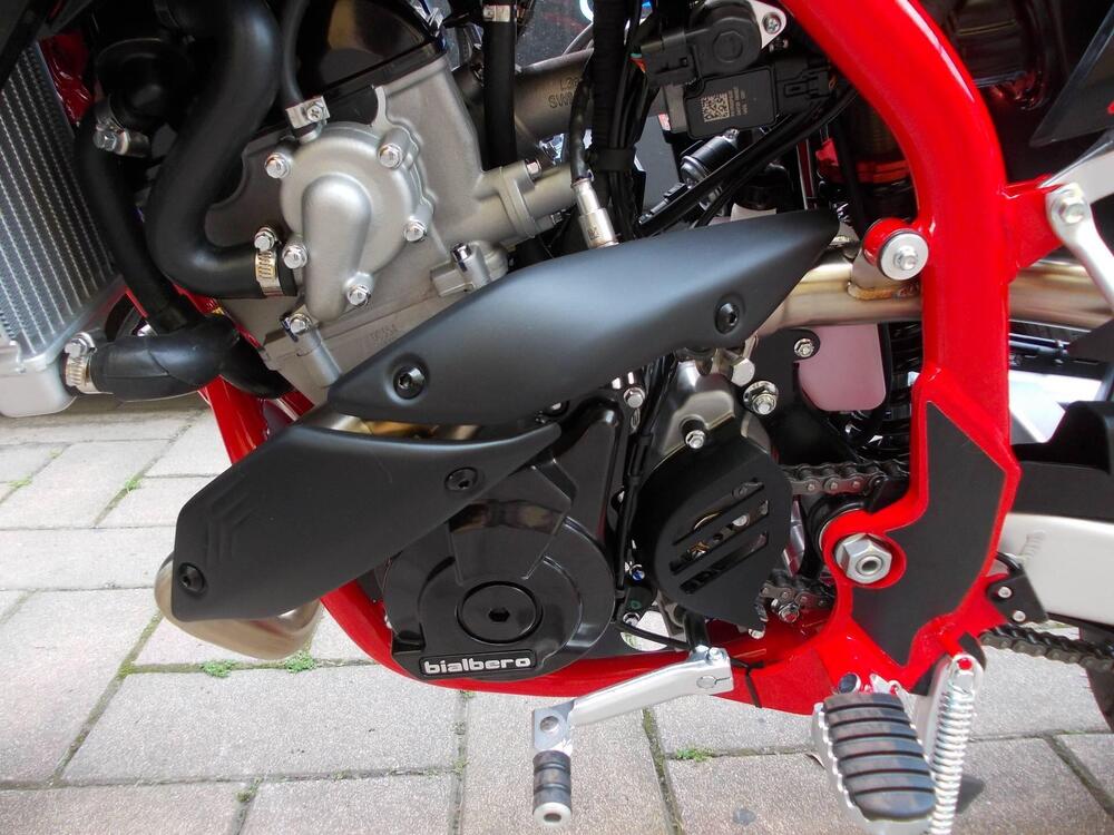 Swm SM 125 R (2025 - 26) (5)