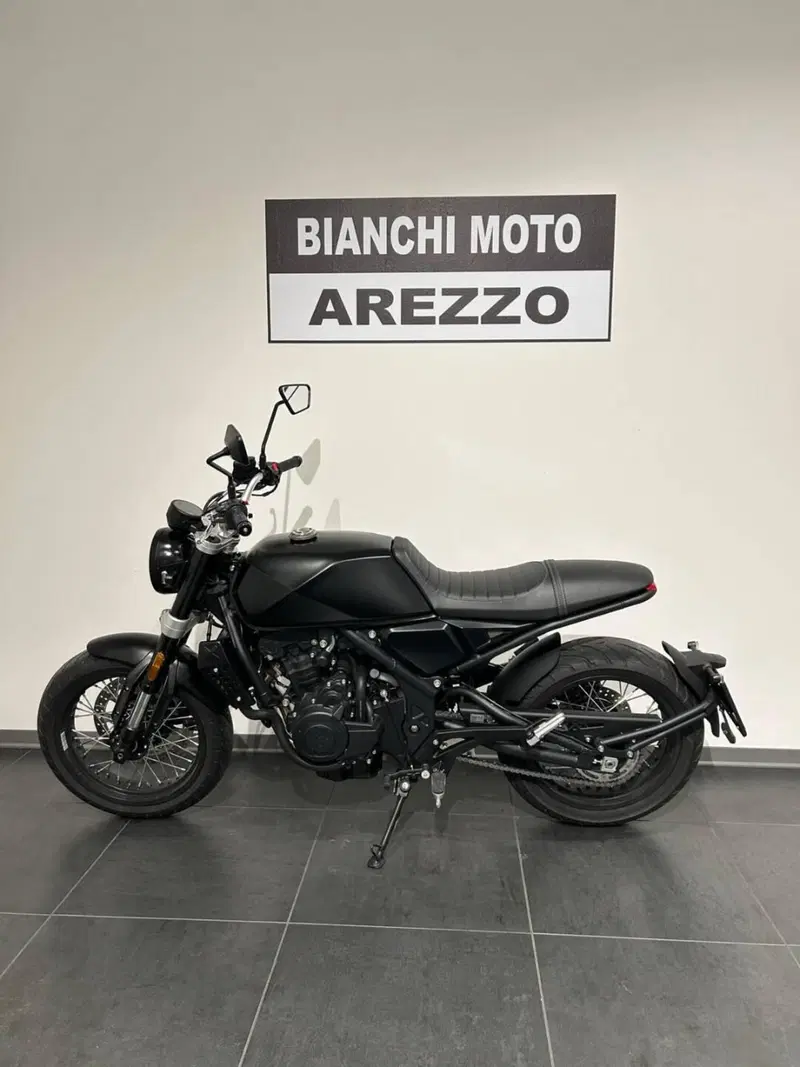 Brixton Motorcycles Crossfire 500 (2021 - 25) (2)
