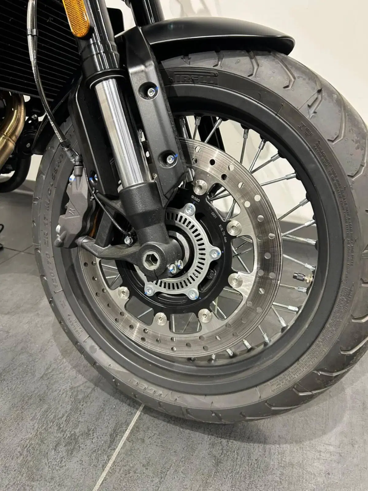 Brixton Motorcycles Crossfire 500 (2021 - 25) (10)