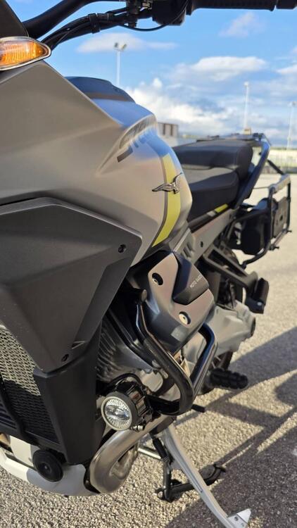 Moto Guzzi Stelvio (2024 - 25) (3)