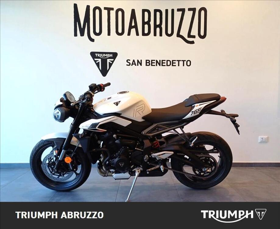 Triumph Street Triple 765 R A2 (2024 - 25) (3)