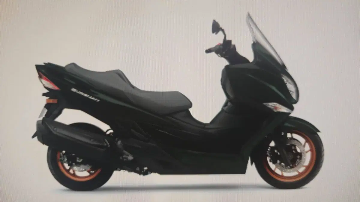 Suzuki Burgman 400 (2025 - 26)
