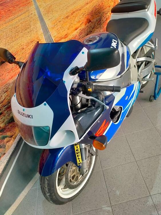Suzuki GSX R 750 (1998) (5)
