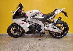 Aprilia RSV4 Factory (2009 - 12) usata