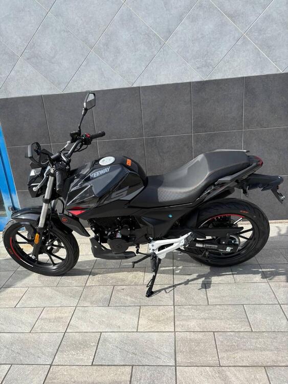 Keeway Motor RKS 125 (2025) (2)