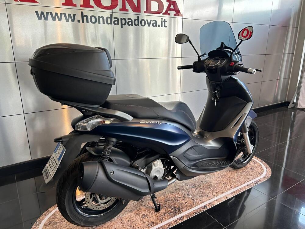 Piaggio Beverly 350 ABS (2016 - 20) (2)