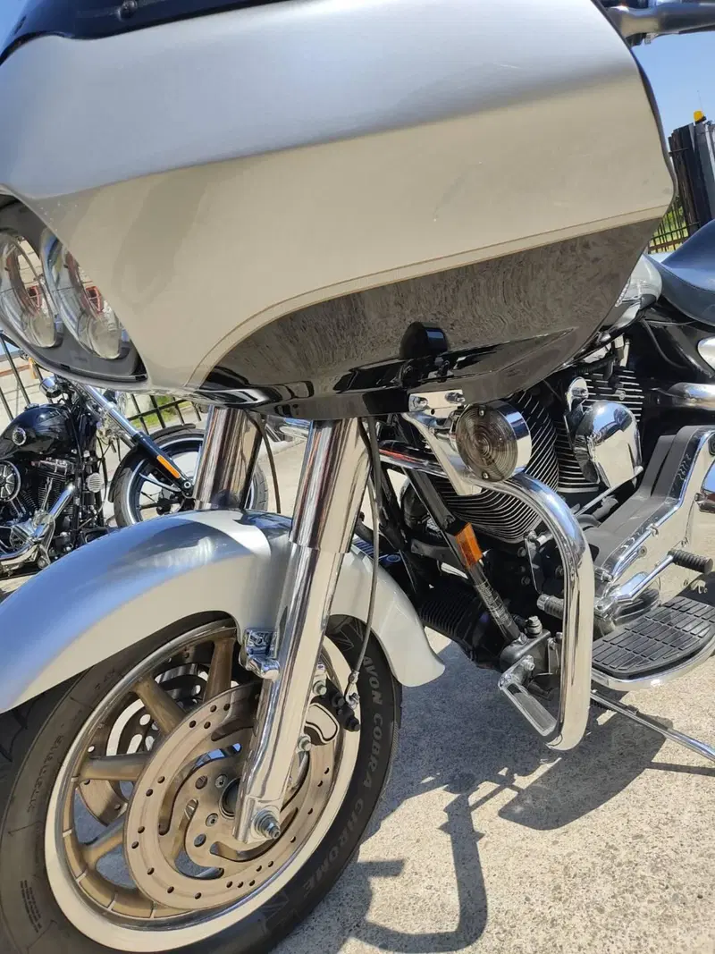 Harley-Davidson FLTR '03-Road Glide centenario  bicolore ASI (13)