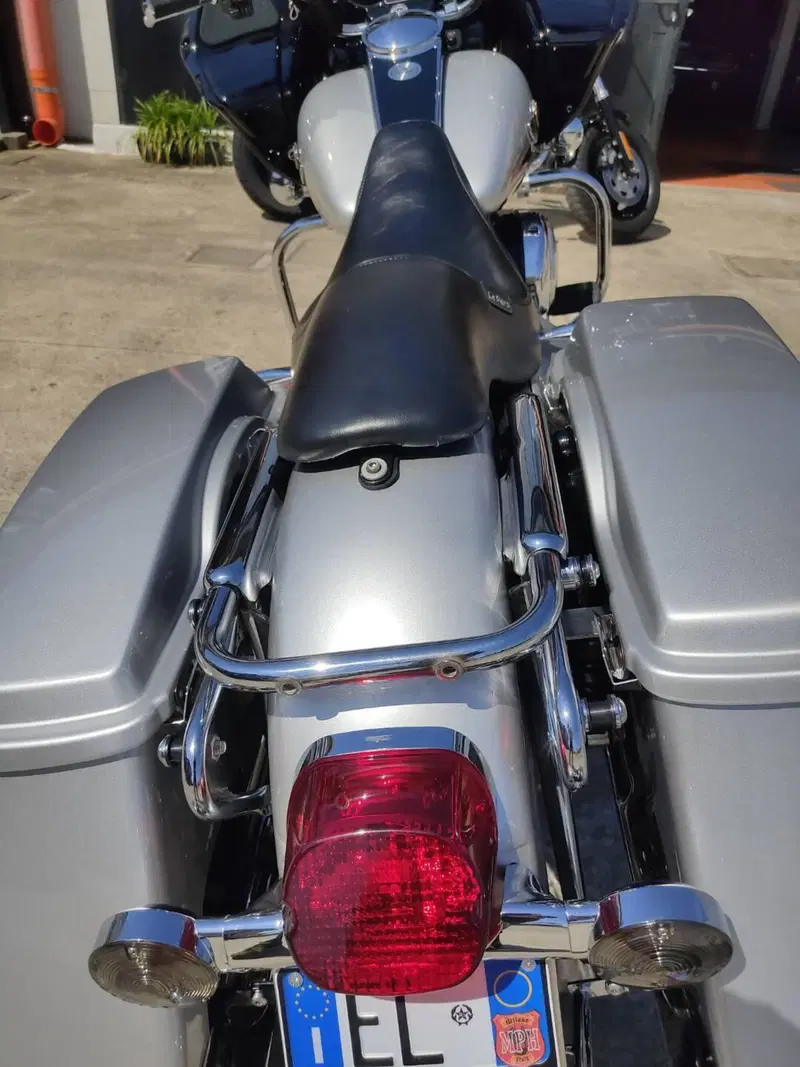 Harley-Davidson FLTR '03-Road Glide centenario  bicolore ASI (16)