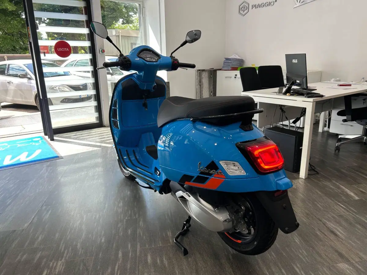 Vespa GTS 310 Supersport (2025 - 26) (2)
