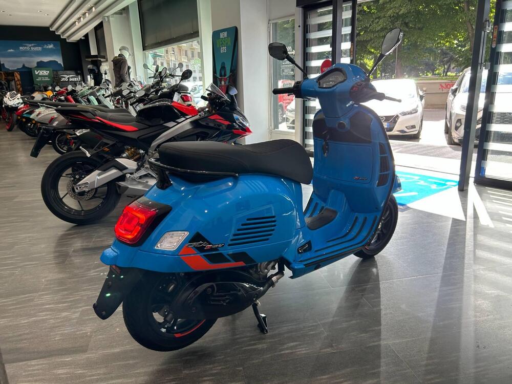 Vespa GTS 310 Supersport (2025) (3)