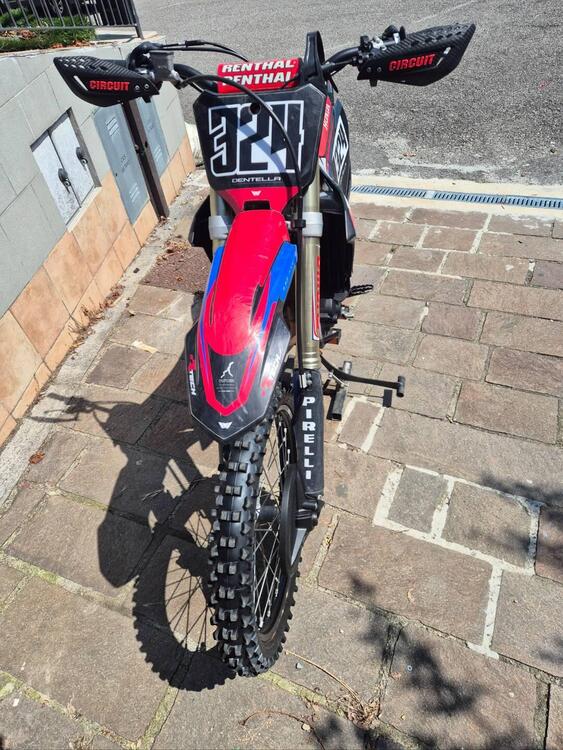 Honda CRF 250 R (2022) (4)