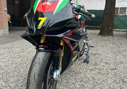 Aprilia RSV4 Factory (2009 - 12) usata