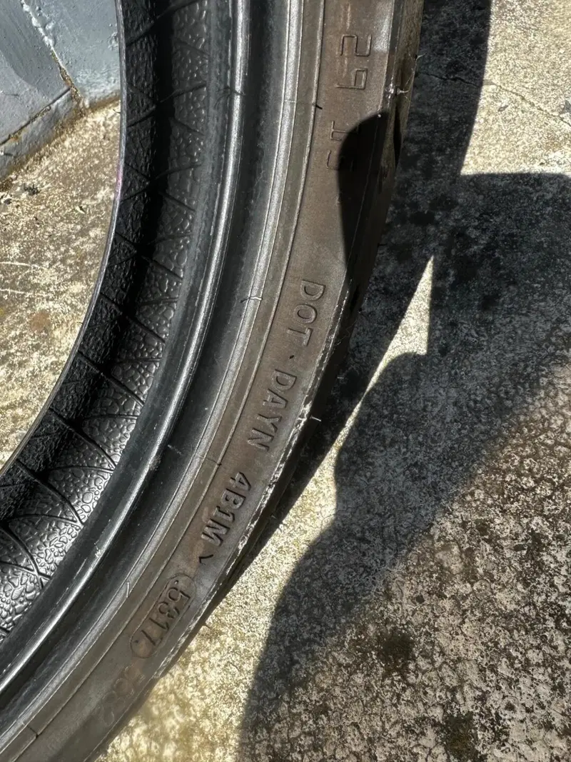 Gomma Anteriore Harley Dunlop (2)