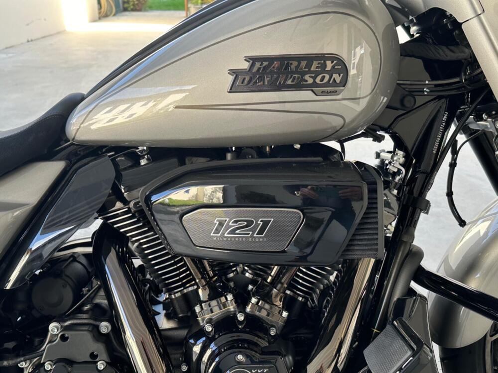 Harley-Davidson CVO Street Glide (2023) (3)