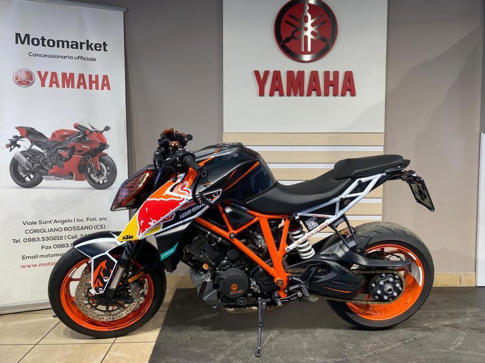 KTM 1290 Super Duke R (2019) (3)