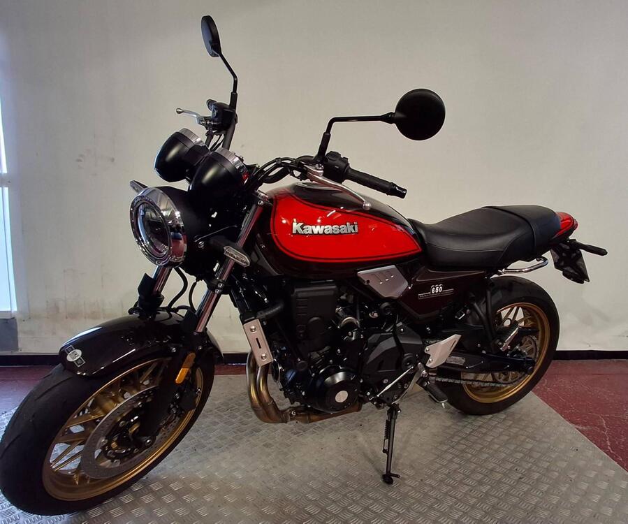 Kawasaki Z 650 RS 50th Anniversary (2022) (2)