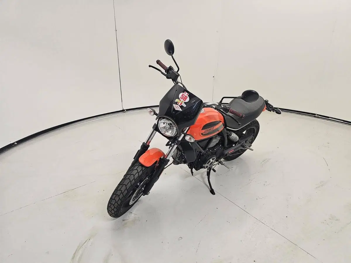 Ducati Scrambler 400 Sixty 2 (2016 - 21) (2)