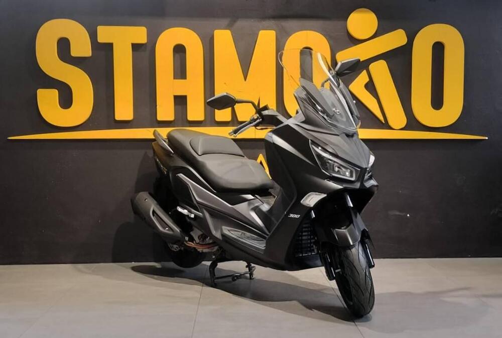 Sym Joymax 300 Z (2025) (2)