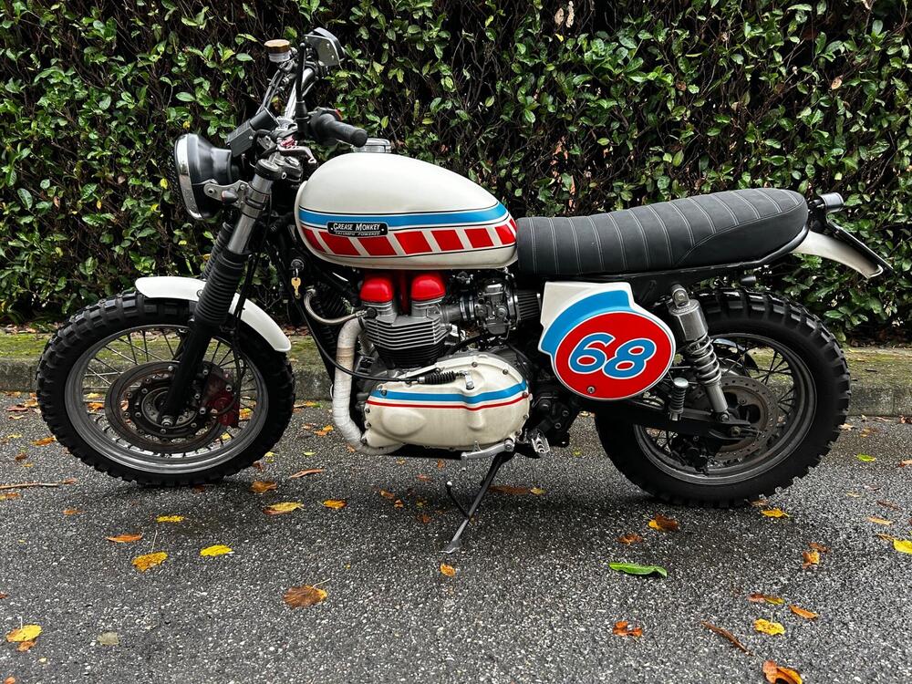 Triumph Bonneville 800 (2000 - 01)